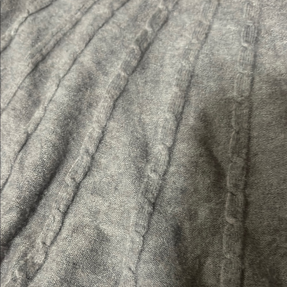 Tahari Gray Crew Neck Sweater - Picture 4 of 6